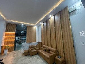 cho thuê toà nhà văn phòng 5x20m, 1 trệt 4 lầu, 10 phòng, full nội thất như hình