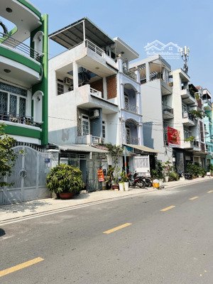 nhà mt đường số , 4m x 18m, đường 12m, hơn 11 tỷ, cách nguyễn thị thập 100m, cách phú mỹ hưng 500m