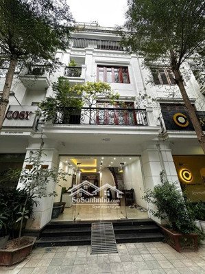 cho thuê nhà riêng vũ phạm hàm-trung hòa: dt 80m² * 4 tầng, mt 5m, ô tô đỗ quanh. giá thuê 30tr/th