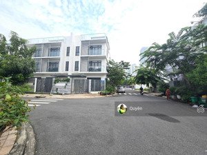 bán nhà góc 2 mặt tiền - giá 35 tỷ - dt: 8x18m - đường vũ tông phan p.an phú q2- kết cấu 3 tầng