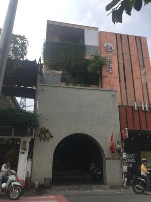 nhà mới đẹp! măt tiền đ. đặng văn ngữ, p 10, q phú nhuận (5.3m*21m) - 4 tầng - giá chỉ: 27 tỷ tl