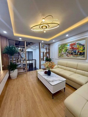 chủ cần bán! nhà trung phụng, gần oto tránh, ngõ thông ba gác, 2thoáng, sổ vuông nở hậu, 38m2x5t