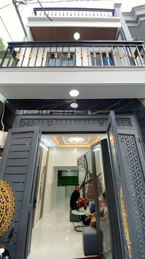 30m2,cạnh lê văn qưới , 5pn,hxh,full nội thất, sổ hồng riêng, chính chủ đang ngộp