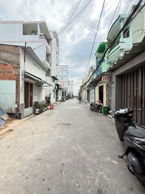 bán nhà mặt phố tại quách hữu nghiêm, tân phú, 8,99 tỷ, 84m2, hàng hot