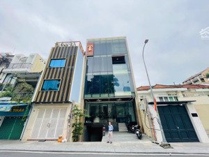 buiding văn phòng quận 1 cho thuê, diện tích 9x18 hầm 5 tầng , đầy đủ pccc , nhà mới 80%