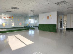 văn phòng đường xô viết nghệ tĩnh, diện tích sàn 327m2, giá chỉ 35tr/tháng