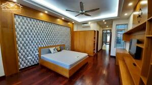 Bán nhà mặt đường Hoàng Hoa Thám, 109m2, 5 tầng, 4x tỷ