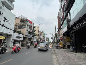 siêu phẩm mặt tiền đặng văn ngữ - 4 tầng - vị trí đẹp - dòng tiền sẵn