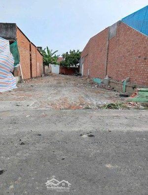 chính chủ bán đất 190m2 (6m x 38m) giá 800 triệu gần chợ suối sâu tây ninh