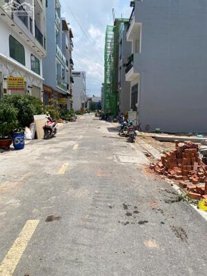 Cần bán gấp lô đất 143m2, Mặt tiền đường lớn 60m, Khu Dân Cư Mai Bá Hương SHR