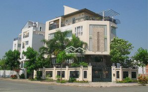 hot!!! bán lô dãy a4, diện tích 6x21m, 126m2 giá 50 triệu/m2, sổ đỏ. lh 