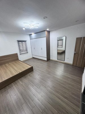 cực hiếm hoàn kiếm - phố thợ nhuộm - quán sứ - hai bà trưng- 5 tầng thang máy - chỉ 15.2 tỷ