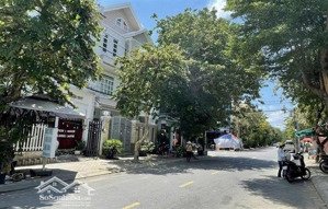 * bán nhà 4 tầng, gần nguyễn thị thập quận 7,dt:4x18, đường trước nhà 12m,khu dân trí,giá: 15,2 tỷ