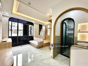 tòa chung cư mini láng, ngã tư sở, lô góc 2 thoáng, 18 phòng, dòng tiền 1.3 tỷ/năm, ba gác, 75m2*7t