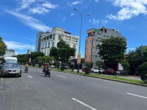 bán đất 250m2 tại đường nguyễn tất thành, 33 tỷ, view đẹp hàng hot