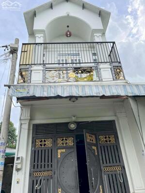  NHÀ 2 TẦNG ĐÚC BTCT – Ô TÔ ĐỖ CỬA – GẦN MẶT TIỀN HUỲNH THỊ HAI – CHỈ 4.5 TỶ