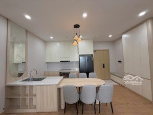 cho thuê căn hộ 2 pn, 74m2, tầng 26, tại sentosa sky park nội thất cao cấp.
