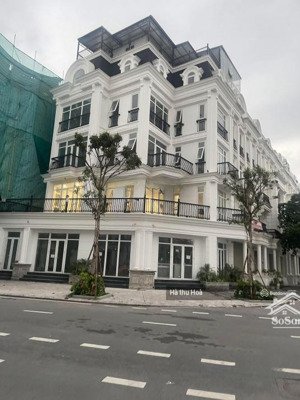 cần cho thuê gấp căn góc louis đại mỗ nhà ht đẹp có đủ pccc phù hợp mọi nhu cầu,giá 60 tr