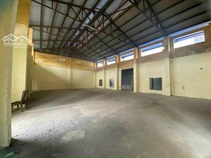 cho thuê kho xưởng mặt đường quang trung, hà đông. dt 750m2, mt 30m, điện 3fa, xe công vào, 145k/m2