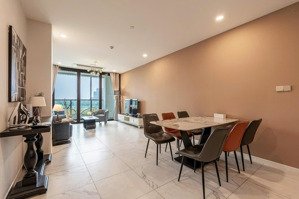 chủ nhà chuyển định cư cần bán nhanh chcc botanic towers, 199m2, 4pn,lh em: call/zalo
