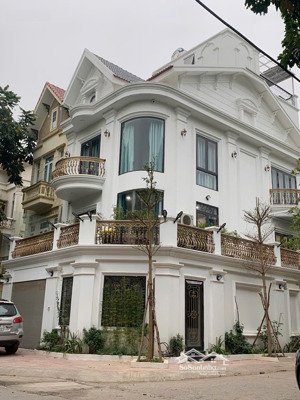 nhà em giảm 3 tỷ để bán biệt thự góc cạnh kđt mới nghĩa đô-starlake. 122m2x4t giá 50 tỷ:0888486262