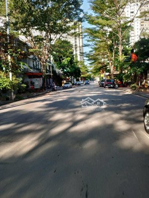 siêu phẩm liền kề vip văn khê 83m-6 tầng thang máy 20.5tỷ phân lô vỉa hè- thông sàn kinh doanh