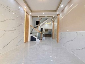 khu aeon mall tân phú- đường 26/3 .nhà view mặt tiền đường bờ kênh tham lương .dt 4x11 m2. 5.x tỉ