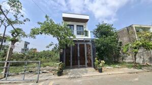  BÁN NHÀ ĐẸP 2 TẦNG ĐƯỜNG XE HƠI 8M – KHU PHÂN LÔ - 54m² (4m x 13,5m) – LONG PHƯỚC