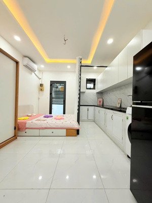 cho thuê phòng quận 1 full nội thất giá tốt, 30m2 gần chợ tân định, công viên lê văn tám, cầu kiệu