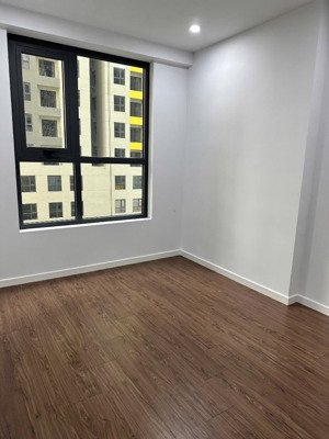 bcons city - tháp emeral. nhà mới, đang có hđ thuê 9tr/tháng (2 năm)