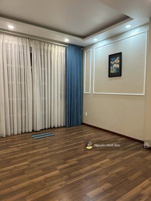 bán nhà 2 mặt hèm ngô tất tố f19 ngang 4m x dài 17m 4 tầng 15,7 tỷ , tin thật