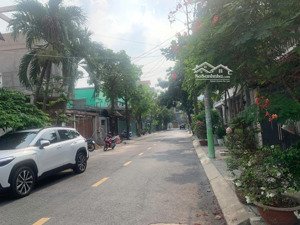 khu biệt thự dương quảng hàm p6- dt 6x24m giá chỉ 17.5 tỷ.