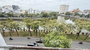 chung cư đinh tiên hoàng 60m2 2pn sát q1 gần phan xích long giá chỉ 3,5 tỷ shr