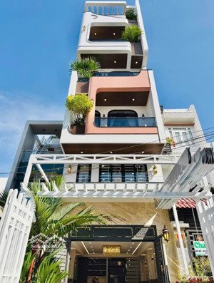 bán nhà tô hiến thành, q10. dt 68m2, 3 lầu. hxh vô nhà (5pn). giá 3tỷ050 sẳn đang cho thuê 18tr/th