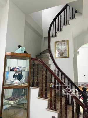 nhà 4 tầng 31m2 võng la - đường vip, ô tô tránh - cách cầu thăng long chỉ 1km