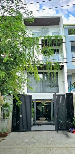 bán bt 6pn 6wc tại phú mỹ, q7, tp.hcm, giá tốt 16,5 tỷ vnd, 100m2