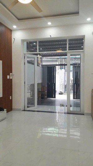 bán nhà 2 tầng 2 mặt tiền đường nguyễn văn huyên khuê trung, đà nẵng