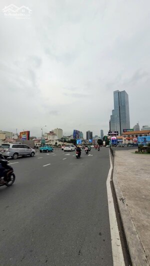 Bán góc 2MT Cách Mạng Tháng 8,P.Bến Thành,Q.1 - 8,5x16m(CN:130m2)HĐT:150tr - Gía: 79 tỷ