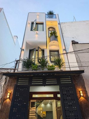 nhà thiết kế đẹp- trung tâm quận 10 ngay cư xá bắc hải đường ba vì, phường 15. giá 5,16 tỷ/ 55m2