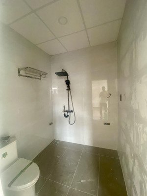 bán gấp nhà mới mặt tiền shophouse vĩnh tân, tân uyên đối diện kcn vsip 2, giá 4.1 tỷ thương lượng