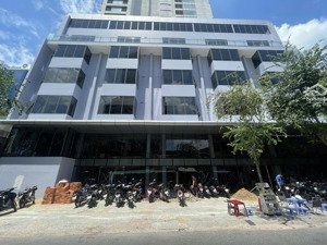 gấp! nhà mặt tiền đường 262 nguyễn đình chiểu p. võ thị sáu, quận 3