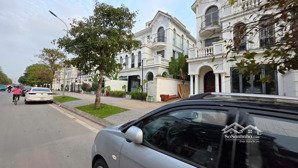 cho thuê shophouse 225m2 mặt tiền 10m vị trí trung tâm giá chỉ 50tr/tháng