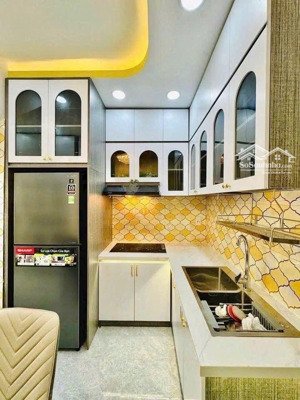 căn góc vừa ở vừa kinh doanh - ô tô đậu trước nhà - 3 tầng btct 32m2 - chỉ 7.88tỷ