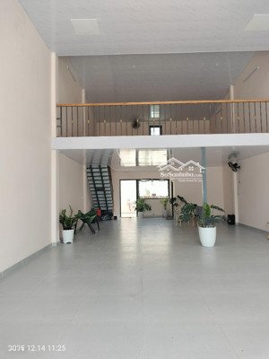 không xem nhà này thì phí mtkd thị trấn hóc môn 168m2-2 lầu vào ở ngay 16 tỷ nhỉnh chính chủ.