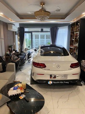 căn góc 3 mặt tiền - xe hơi gần chợ phạm văn hai - mới đẹp ở liền - nội thất xịn xò