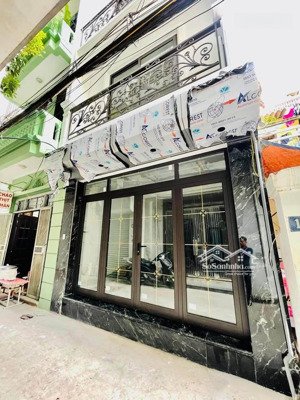 bán nhà 40m2 7 tầng thang máy mặt tiền 4m, hàng xóm ciputra, oto đỗ cửa, nội thất nhập khẩu