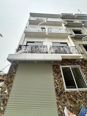 bán nhà riêng 55m2, 14,8 tỷ tại vĩnh hưng, hoàng mai, thang máy ô tô tránh, khu vực víp của quận.,