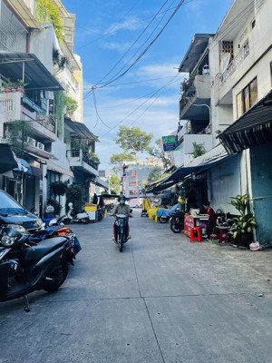 bán nhà trung tâm quận 10 2 tầng sân thượng 2 mặt hẻm ngang 3,5m