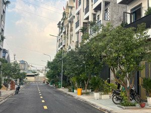 đất đẹp tx21, 4x28m full thổ cư đường nhựa khu đồng bộ 12m