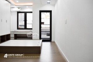 căn hộ ban công máy giặt riêng | ngay sân bay tân sơn nhất - công viên hoàng văn thụ - k300 - etown